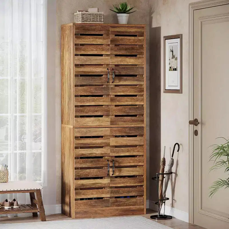 Meuble à chaussures vertical de 180 cm de haut avec portes à persiennes, 9 niveaux, 27 paires