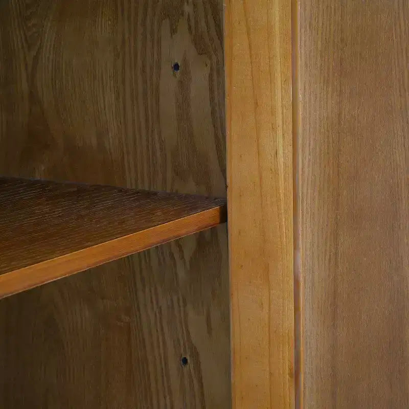 Buffet de cuisine moderne avec quatre étagères réglables et portes