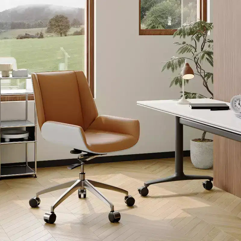 Fauteuil de bureau pivotant moderne du milieu du siècle avec dossier en bois courbé de noyer et siège en similicuir Hauteur réglable et base roulante