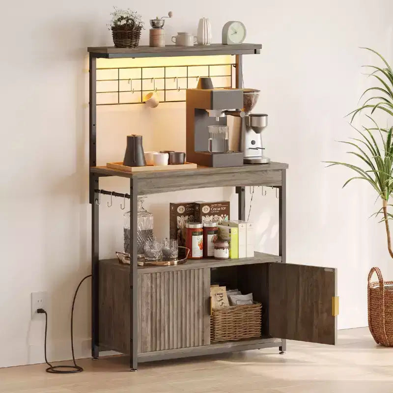 Étagère de Boulanger avec Prise de Courant, Support de Micro-ondes de Cuisine Réglable en Hauteur de 45 à 55 cm avec Armoire de Rangement, Support de Cuisine avec 10 Crochets en S