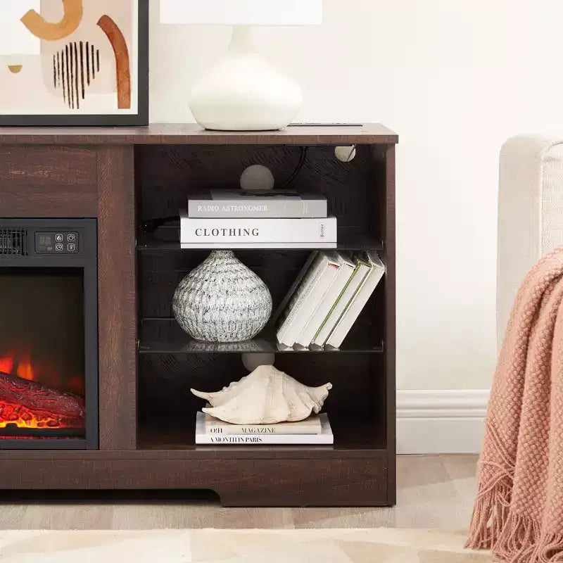 Meuble TV cheminée 3D avec lumières LED pour TV jusqu'à 60 pouces, prise de chargement USB et étagères en verre