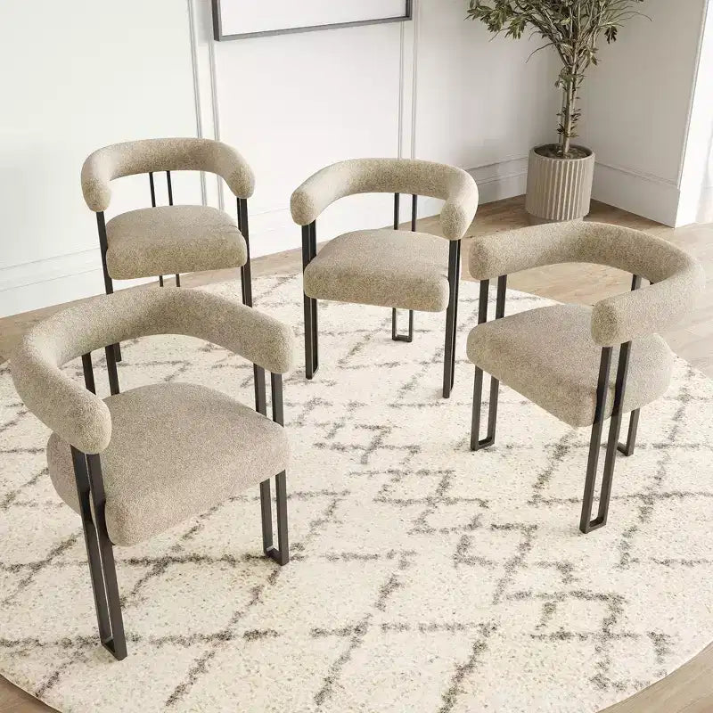 Lot de 2 chaises de salle à manger rondes modernes, chaises de salle à manger rembourrées avec assise coussinée et cadre en métal robuste.