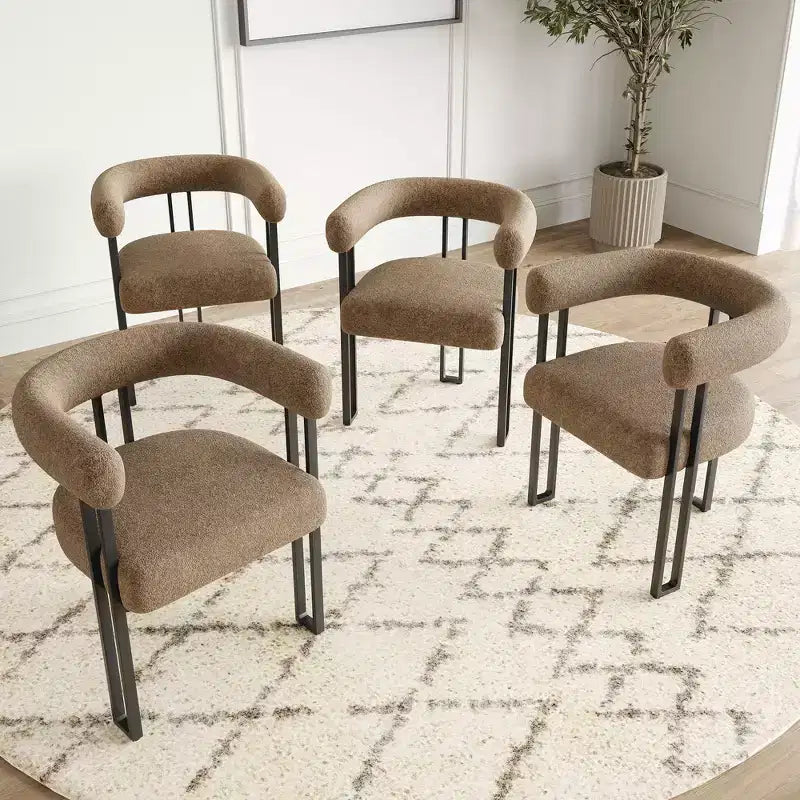 Lot de 2 chaises de salle à manger rondes modernes, chaises de salle à manger rembourrées avec assise coussinée et cadre en métal robuste.