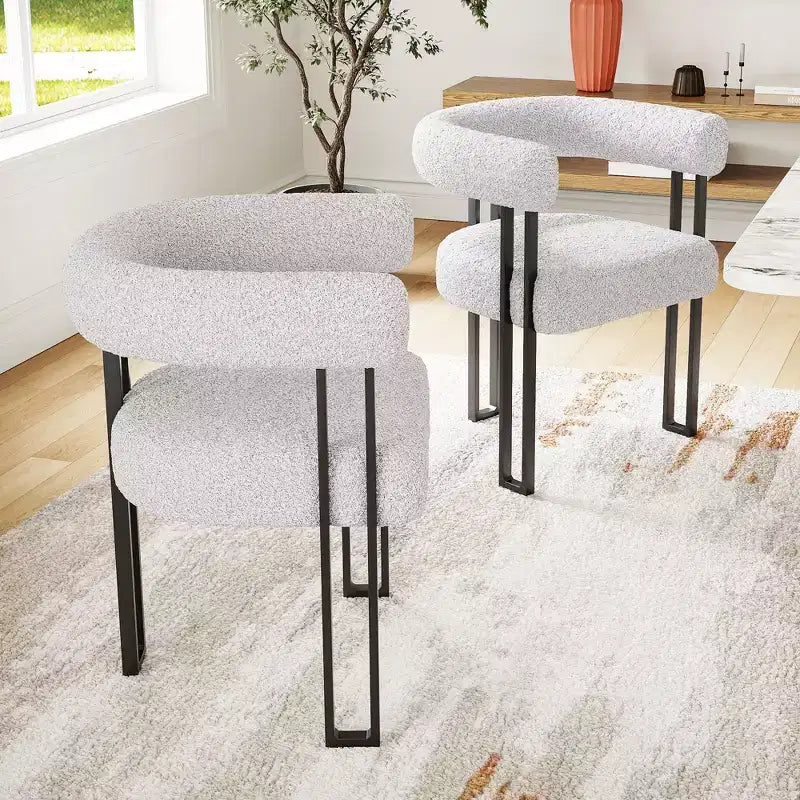 Lot de 2 chaises de salle à manger rondes modernes, chaises de salle à manger rembourrées avec assise coussinée et cadre en métal robuste.